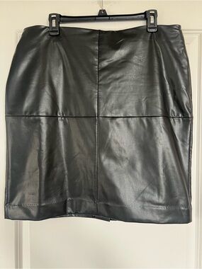 Bar III Black Faux Leather Paneled Mini Skirt